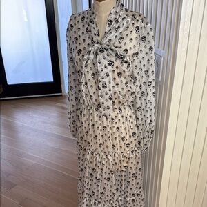 Melissa Masse- Silk Print Skull Print White Dress size medium